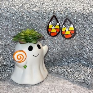 🍁Candy Corn Wooden Dangle Earrings🍁